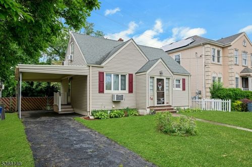 26 Mitchell St, Belleville, NJ, 07109-1954 | Card Image