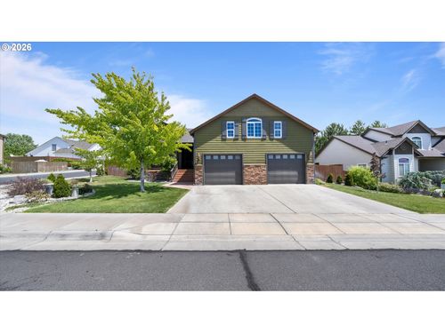 2140 Nw Dusk Dr, Hermiston, OR, 97838-1088 | Card Image
