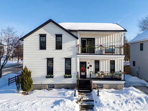 322 N 2nd St, Grand Haven, MI, 49417-1002 | Card Image