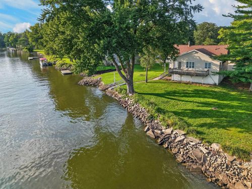 904 Cottage Row Ln, Cedar Falls, IA, 50613-6845 | Card Image