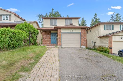 42 Antler Ave, Nepean, ON, K2J2H2 | Card Image