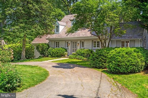 8519 Longfellow Pl, CHEVY CHASE, MD, 20815-6838 | Card Image