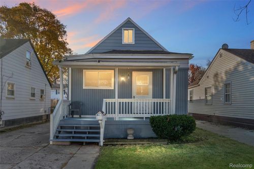 20462 Hollywood St, Harper Woods, MI, 48225-1159 | Card Image