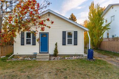 5614 51 St, House other with 2 bedrooms, 1 bathrooms and 4 parking in Olds AB | Image 1