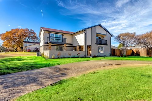 401 Point Royal Dr, Rockwall, TX, 75087-8720 | Card Image