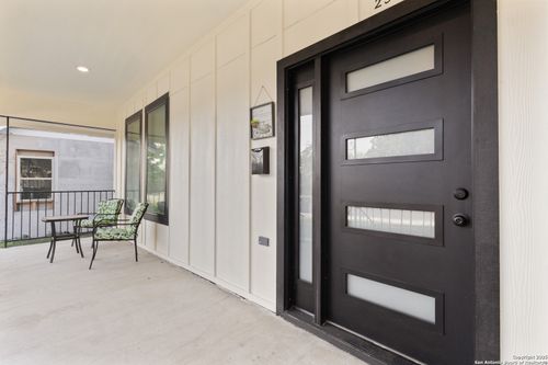 2506 Saunders Ave, San Antonio, TX, 78207-4134 | Card Image