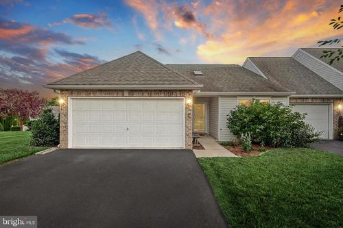 13 Ridgeway Dr, MECHANICSBURG, PA, 17050-7975 | Card Image