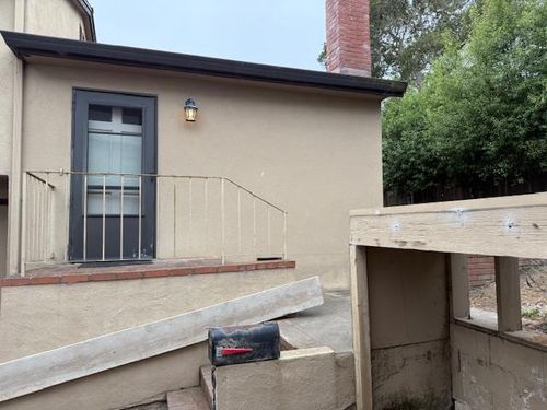 637 Spencer St, Monterey, CA, 93940-1337 | Card Image