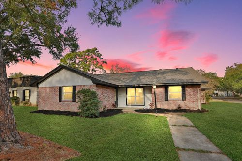 18111 Barbuda Ln, Houston, TX, 77058-3421 | Card Image