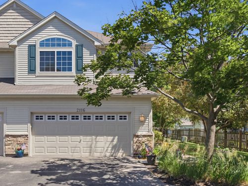 2116-2116 Gallant Fox Cir, Montgomery, IL, 60538-3382 | Card Image