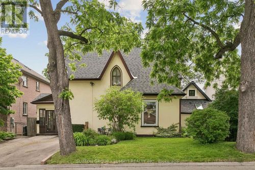 17 Archibald Street S, Brampton (Brampton West), ON, L6X1M1 | Card Image
