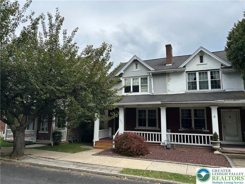 1050 Delaware Ave, Fountain Hill, PA, 18015-2509 | Card Image
