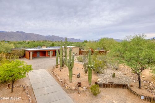 9463 E Indio Pl, Tucson, AZ, 85749-9594 | Card Image