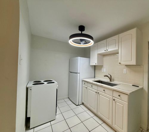 apt-5-1215 Ne 17th Ave, Fort Lauderdale, FL, 33304-2575 | Card Image