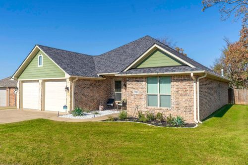 3128 Celebration Way, Longview, TX, 75605-5185 | Card Image