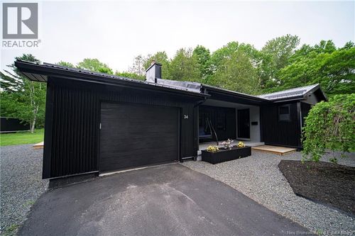 34 Simcoe Crt, Fredericton, NB, E3B2W9 | Card Image
