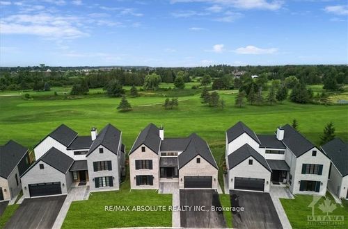 17 Trailway Cir, Ottawa, ON, K2S1E2 | Card Image