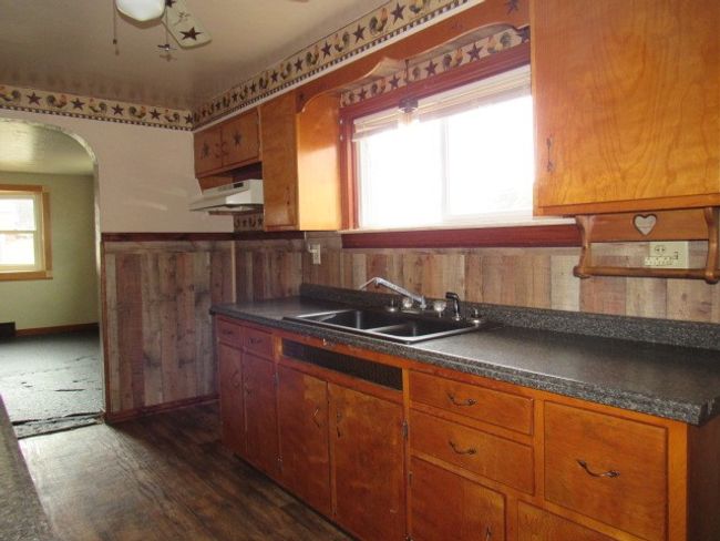 231 Sangston Ave, House other with 3 bedrooms, 1 bathrooms and 2 parking in Masontown PA | Image 7
