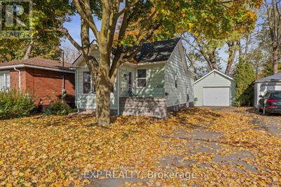 6719 Dunn St, House other with 3 bedrooms, 1 bathrooms and 4 parking in Niagara Falls ON | Image 2