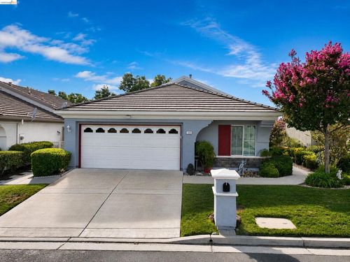 1926 Crispin Dr, Brentwood, CA, 94513-2657 | Card Image