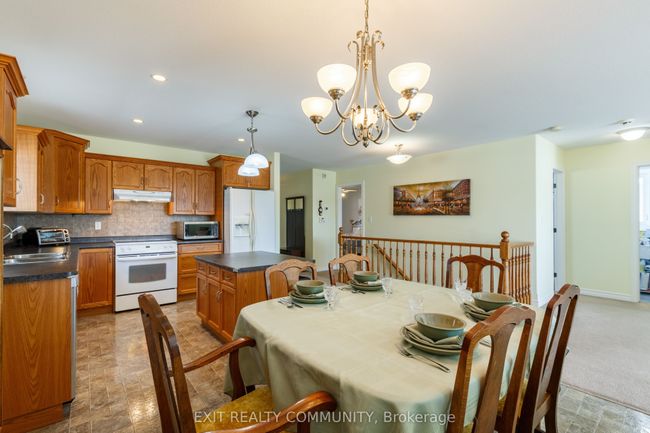 4369 Sixth St, House other with 4 bedrooms, 2 bathrooms and 2 parking in Petrolia ON | Image 27