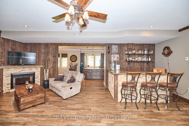 9695 Grassy Brook Rd, House other with 4 bedrooms, 3 bathrooms and 15 parking in Port Robinson ON | Image 18