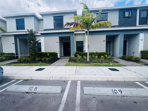 413-413 Ne 1st Dr, Florida City, FL, 33034-2275 | Card Image