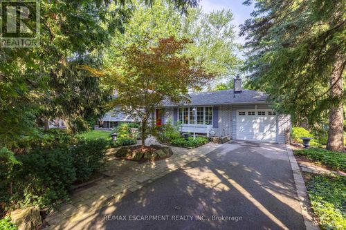 401 Cairncroft Rd, Oakville, ON, L6J4M8 | Card Image