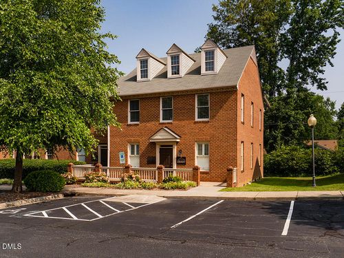 3051 S Church St, Burlington, NC, 27215-5154 | Card Image