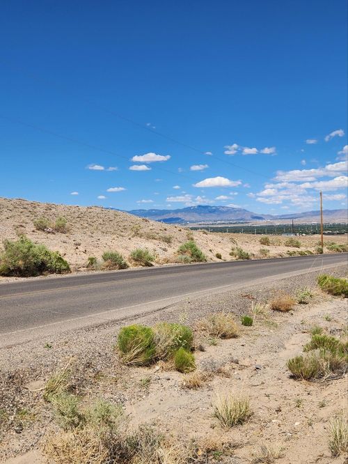 On Pajarito Rd Sw, Albuquerque, NM, 87121 | Card Image
