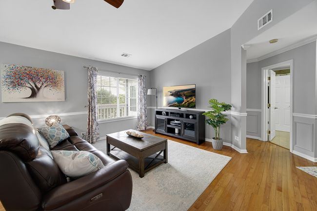 UNIT-2 - 201 Charleston Ct, Condo with 2 bedrooms, 2 bathrooms and 1 parking in Schaumburg IL | Image 7