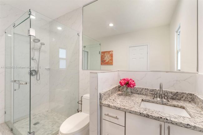 12525 Sw 72 Nd Ave, House other with 5 bedrooms, 4 bathrooms and null parking in Pinecrest FL | Image 16