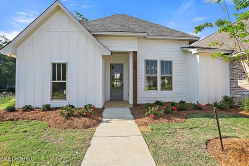 882 Long Leaf Circle, Brandon, MS, 39042 | Card Image