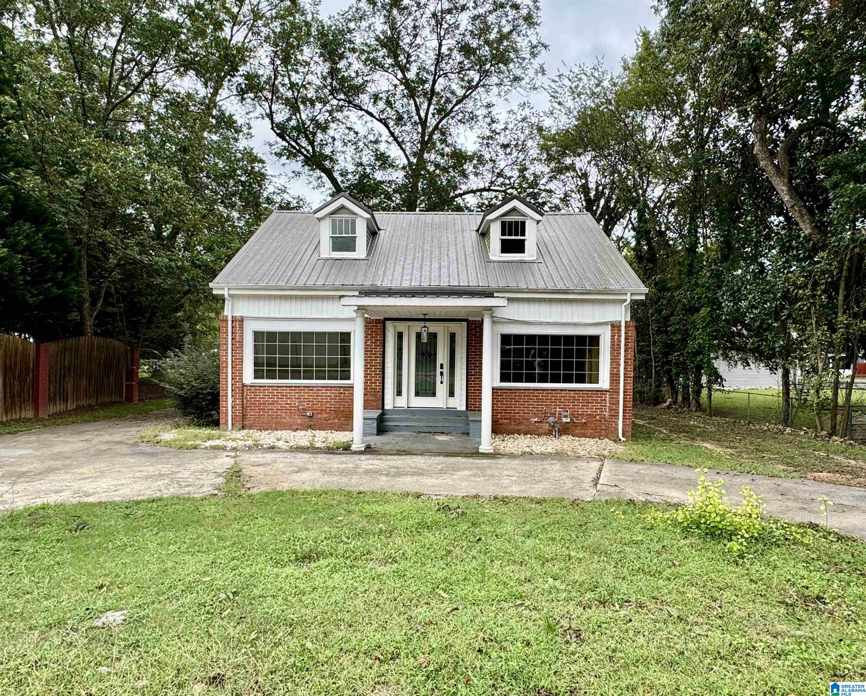 Main St, Oxford, AL 36203