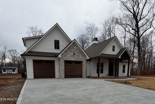 6813 Flint Gap Rd, Knoxville, TN, 37914-9653 | Card Image