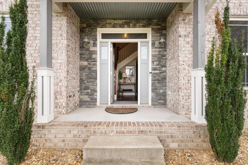 4212 Sheffield Ln, Greenbrier, TN, 37073-5056 | Card Image
