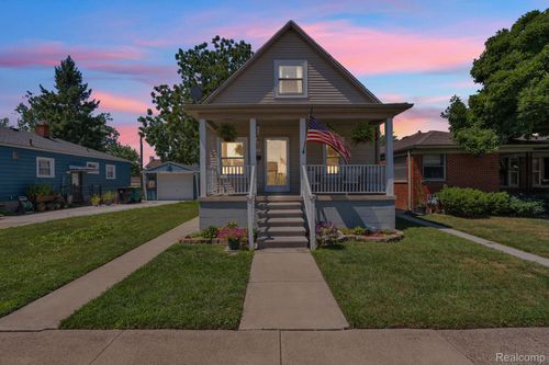 1270 Lincoln St, Wyandotte, MI, 48192-3409 | Card Image