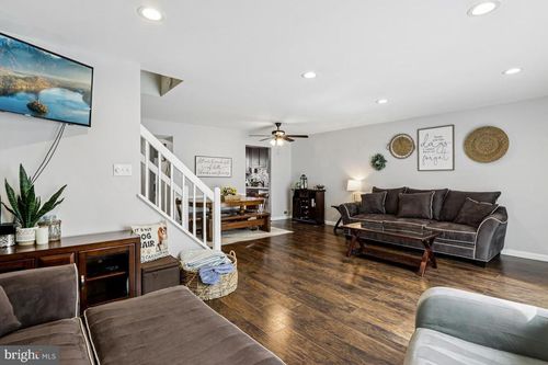 505 Roberts Ln, MARLTON, NJ, 08053-1395 | Card Image