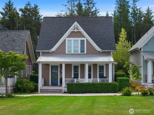 100 Horseshoe Ln, Pacific Beach, WA, 98571-5027 | Card Image