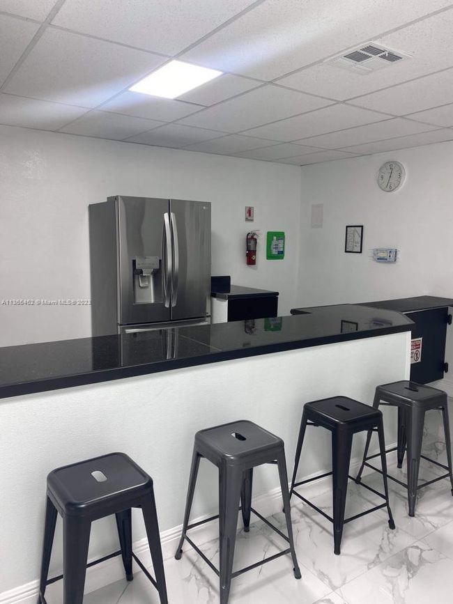 STE-113 - 3100 Nw 72 Nd Ave, Home with 0 bedrooms, 0 bathrooms and 130 parking in MIAMI FL | Image 5
