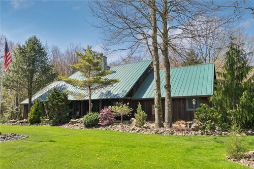 987 Cherriwood Rd, Pulaski, PA, 16143-2717 | Card Image