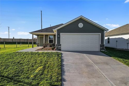 4721 Se 5th St, Blue Springs, MO, 64014-5311 | Card Image