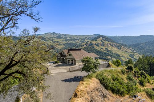 3550 Blue Rock Rd, Garberville, CA, 95542 | Card Image