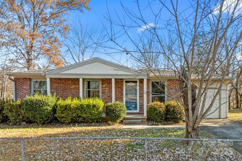 65 1st St, Asheville, NC, 28803-1444 | Card Image