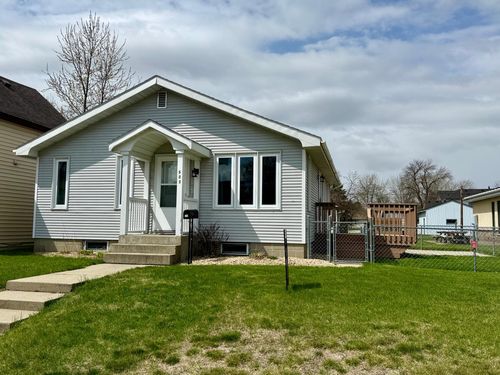 508 Elm St S, Sauk Centre, MN, 56378-1418 | Card Image