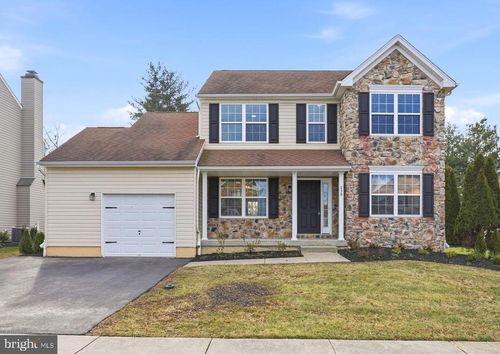 238 Pennland Farm Dr, Perkasie, PA, 18944-4427 | Card Image