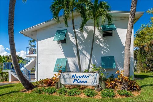 10-660 Sw Bryant Ave, STUART, FL, 34994-2865 | Card Image