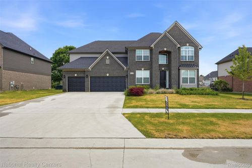 1283 Bloomingdale Dr, Troy, MI, 48085-5115 | Card Image
