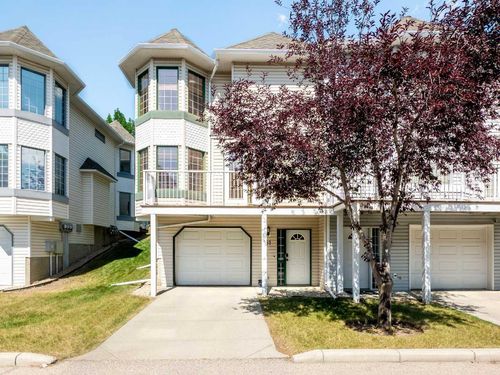 81 Prominence View Sw, Calgary, AB, T3H3M8 | Card Image