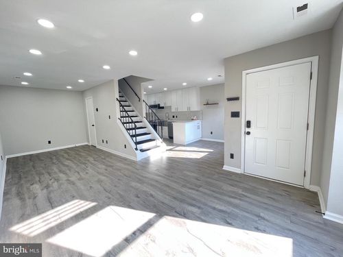 6013 Rabbit Hill Ct, CENTREVILLE, VA, 20121-3041 | Card Image